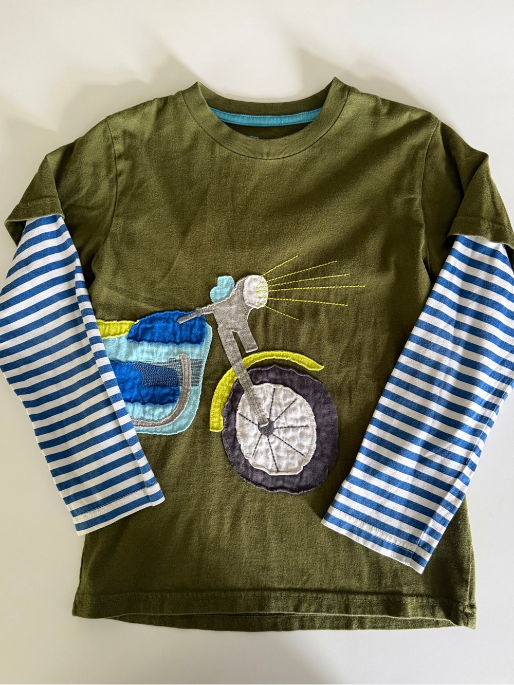 Mini Boden Boys Size 7-8 Green Long-Sleeve Motorcycle Shirt with Striped Sleeves